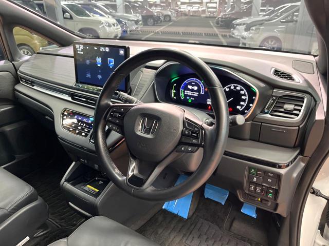 オデッセイハイブリッド e:HEVアブソルート・EXブラックエディション 禁煙 純正10型ナビ 全周囲カメラ ブラインドスポットモニター レーダークルーズ 両側電動ドア 電動リアゲート 黒革 シートヒーター LEDヘッド クリアランスソナー 純正18インチアルミ ETC(22枚目)