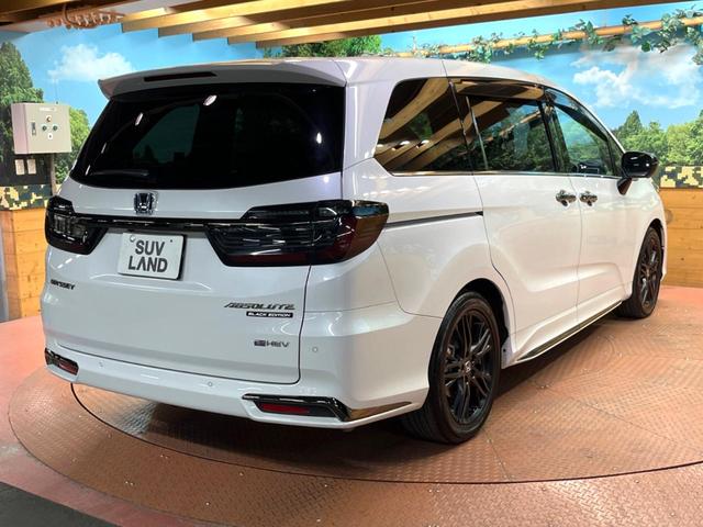 オデッセイハイブリッド e:HEVアブソルート・EXブラックエディション 禁煙 純正10型ナビ 全周囲カメラ ブラインドスポットモニター レーダークルーズ 両側電動ドア 電動リアゲート 黒革 シートヒーター LEDヘッド クリアランスソナー 純正18インチアルミ ETC(63枚目)