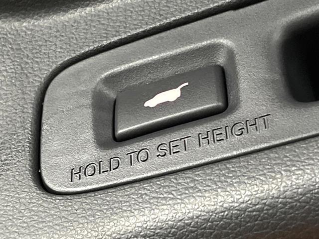 オデッセイハイブリッド e:HEVアブソルート・EXブラックエディション 禁煙 純正10型ナビ 全周囲カメラ ブラインドスポットモニター レーダークルーズ 両側電動ドア 電動リアゲート 黒革 シートヒーター LEDヘッド クリアランスソナー 純正18インチアルミ ETC(68枚目)