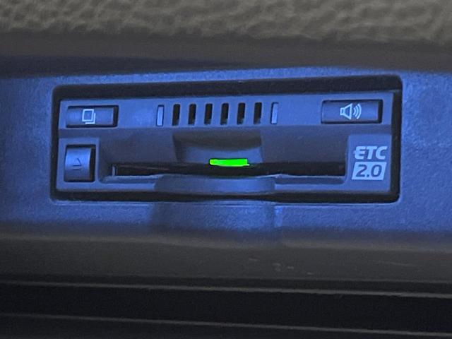 ハリアー プログレス　禁煙　モデリスタエアロ　ＪＢＬサウンド　メーカーナビ　全周囲カメラ　セーフティセンス　レーダークルーズ　電動リアゲート　ＬＥＤヘッド　オートハイビーム　ハーフレザーシート　純正１８インチアルミ　ＥＴＣ（7枚目）