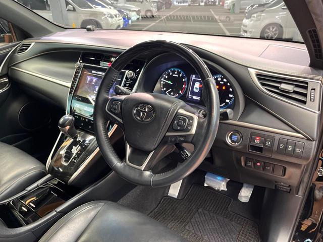 ハリアー プログレス　禁煙　モデリスタエアロ　ＪＢＬサウンド　メーカーナビ　全周囲カメラ　セーフティセンス　レーダークルーズ　電動リアゲート　ＬＥＤヘッド　オートハイビーム　ハーフレザーシート　純正１８インチアルミ　ＥＴＣ（22枚目）