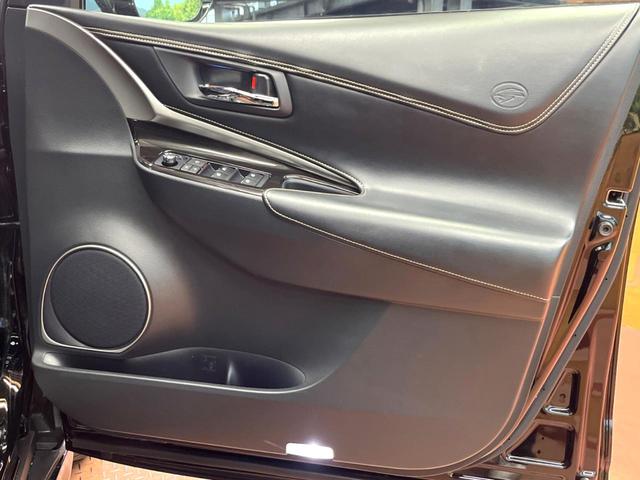 ハリアー プログレス　禁煙　モデリスタエアロ　ＪＢＬサウンド　メーカーナビ　全周囲カメラ　セーフティセンス　レーダークルーズ　電動リアゲート　ＬＥＤヘッド　オートハイビーム　ハーフレザーシート　純正１８インチアルミ　ＥＴＣ（31枚目）