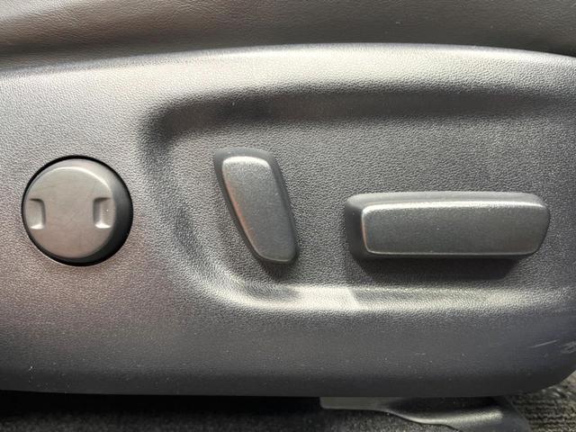 ハリアーハイブリッド プレミアム　禁煙車　９型ナビフルセグ　４ＷＤ　衝突軽減装置　レーダークルーズ　レーンキープ　オートハイビーム　電動リアゲート　バックカメラ　ＬＥＤヘッド＆フォグ　横滑り防止装置　ＥＴＣ（33枚目）