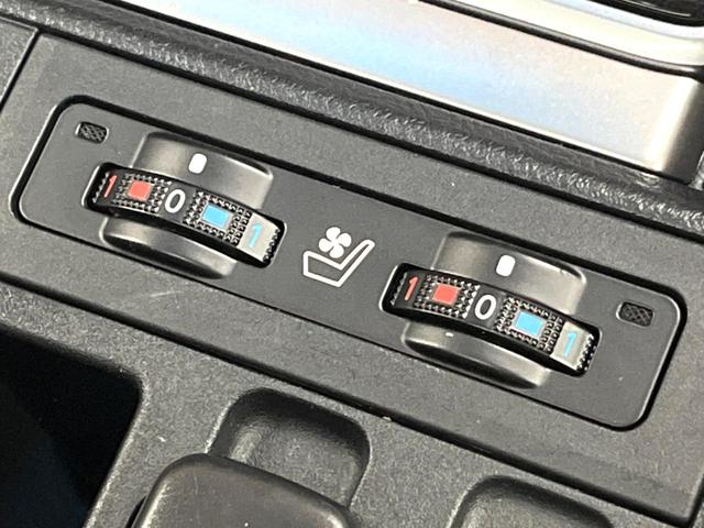 ランドクルーザープラド TX Lパッケージ マットブラックエディション 禁煙車 サンルーフ 9型ナビフルセグ 衝突軽減装置 レーダークルーズ レーンキープ オートハイビーム シートベンチレーション パワーシート ダウンヒルアシスト Bluetooth バックカメラ ETC(9枚目)