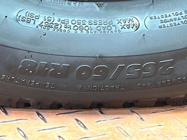 ランドクルーザープラド TX Lパッケージ マットブラックエディション 禁煙車 サンルーフ 9型ナビフルセグ 衝突軽減装置 レーダークルーズ レーンキープ オートハイビーム シートベンチレーション パワーシート ダウンヒルアシスト Bluetooth バックカメラ ETC(32枚目)