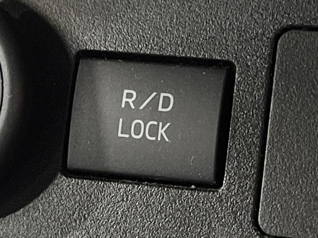 トライトン ＧＳＲ　禁煙車　９型ディスプレイ　全周囲カメラ　レーダークルーズ　ブラインドスポットモニター　シートヒーター　パワーシート　ステアリングヒーター　ＬＥＤヘッド　純正１８インチアルミ　ＥＴＣ　スマートキー（46枚目）