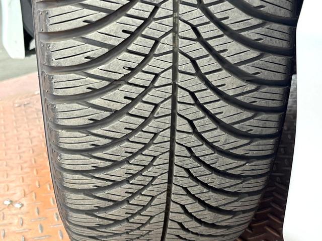 ハリアー Ｚ　禁煙　モデリスタエアロ　ＪＢＬサウンド　純正１２型ディスプレイ　全周囲カメラ　ブラインドスポットモニター　レーダークルーズ　デジタルミラー　電動リアゲート　ＬＥＤヘッド　純正１９インチアルミ　ＥＴＣ（27枚目）