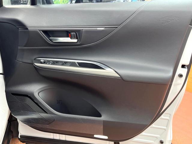 ハリアー Ｚ　禁煙　モデリスタエアロ　ＪＢＬサウンド　純正１２型ディスプレイ　全周囲カメラ　ブラインドスポットモニター　レーダークルーズ　デジタルミラー　電動リアゲート　ＬＥＤヘッド　純正１９インチアルミ　ＥＴＣ（31枚目）