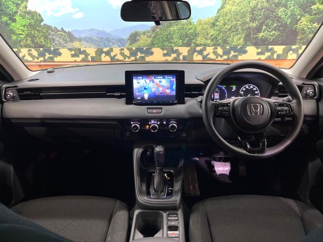 ヴェゼル ｅ：ＨＥＶ　Ｘ　８型ナビ　バックカメラ　ホンダセンシング　レーダークルーズ　クリアランスソナー　横滑り防止装置　ＬＥＤヘッド　オートライト　純正１６インチアルミ　ＥＴＣ　パドルシフト（2枚目）