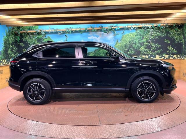 ヴェゼル ｅ：ＨＥＶ　Ｘ　８型ナビ　バックカメラ　ホンダセンシング　レーダークルーズ　クリアランスソナー　横滑り防止装置　ＬＥＤヘッド　オートライト　純正１６インチアルミ　ＥＴＣ　パドルシフト（16枚目）