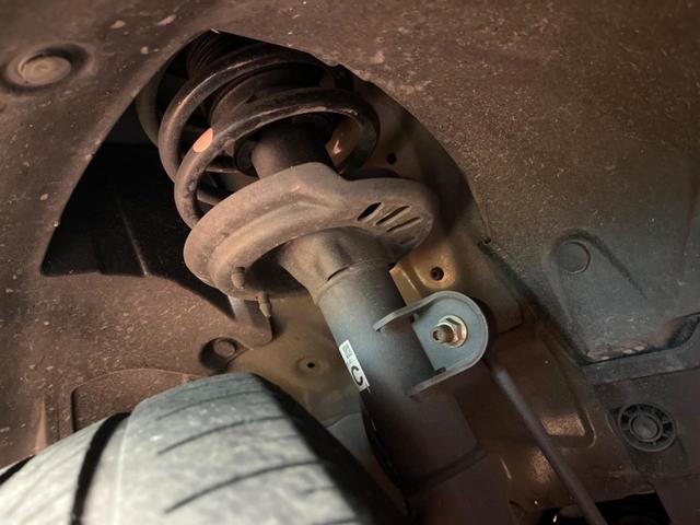 ヴェゼル ｅ：ＨＥＶ　Ｘ　８型ナビ　バックカメラ　ホンダセンシング　レーダークルーズ　クリアランスソナー　横滑り防止装置　ＬＥＤヘッド　オートライト　純正１６インチアルミ　ＥＴＣ　パドルシフト（20枚目）