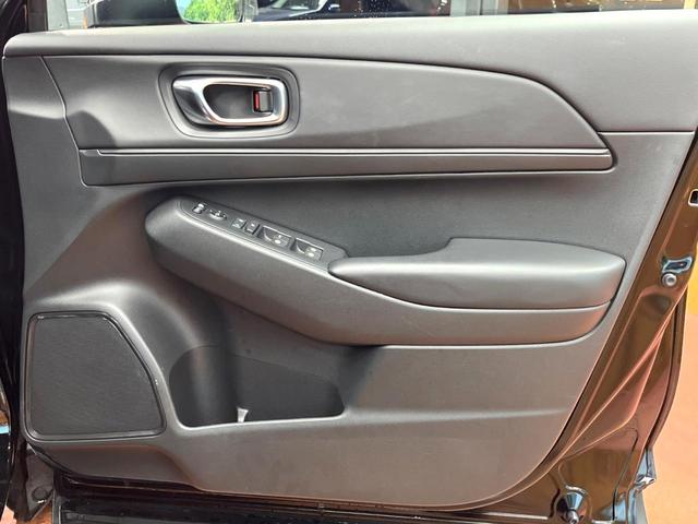 ヴェゼル ｅ：ＨＥＶ　Ｘ　８型ナビ　バックカメラ　ホンダセンシング　レーダークルーズ　クリアランスソナー　横滑り防止装置　ＬＥＤヘッド　オートライト　純正１６インチアルミ　ＥＴＣ　パドルシフト（30枚目）