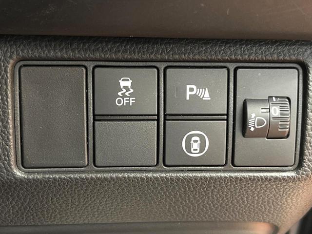 ヴェゼル ｅ：ＨＥＶ　Ｘ　８型ナビ　バックカメラ　ホンダセンシング　レーダークルーズ　クリアランスソナー　横滑り防止装置　ＬＥＤヘッド　オートライト　純正１６インチアルミ　ＥＴＣ　パドルシフト（33枚目）