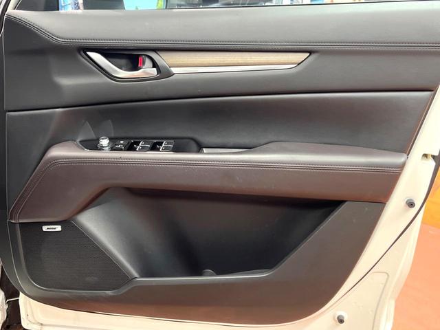 ＣＸ－５ ＸＤ　エクスクルーシブモード　禁煙　ＢＯＳＥサウンド　純正８型ナビフルセグＴＶ　全周囲カメラ　ブラインドスポットモニター　レーダークルーズ　電動リアゲート　クリアランスソナー　黒革　シートベンチレーション　ＬＥＤヘッド　ＥＴＣ（32枚目）