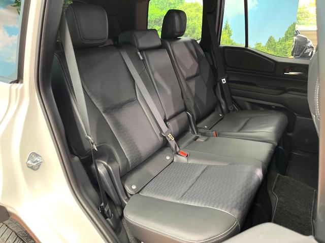 ランドクルーザー250 VX 禁煙車 サンルーフ 12型ディスプレイ 全周囲カメラ レーダークルーズ ブラインドスポットモニター 黒革 シートベンチレーション 電動リアゲート LEDヘッド 純正18インチアルミ ETC(13枚目)