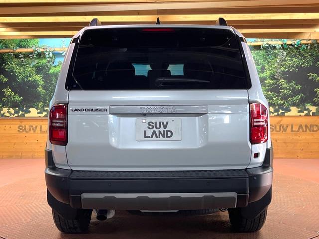 ランドクルーザー250 VX 禁煙車 サンルーフ 12型ディスプレイ 全周囲カメラ レーダークルーズ ブラインドスポットモニター 黒革 シートベンチレーション 電動リアゲート LEDヘッド 純正18インチアルミ ETC(19枚目)