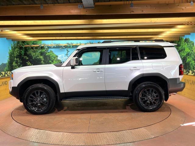 ランドクルーザー250 VX 禁煙車 サンルーフ 12型ディスプレイ 全周囲カメラ レーダークルーズ ブラインドスポットモニター 黒革 シートベンチレーション 電動リアゲート LEDヘッド 純正18インチアルミ ETC(56枚目)