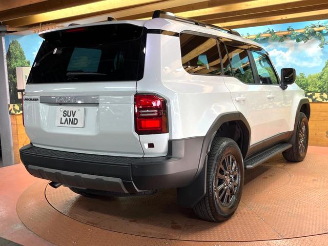 ランドクルーザー250 VX 禁煙車 サンルーフ 12型ディスプレイ 全周囲カメラ レーダークルーズ ブラインドスポットモニター 黒革 シートベンチレーション 電動リアゲート LEDヘッド 純正18インチアルミ ETC(60枚目)