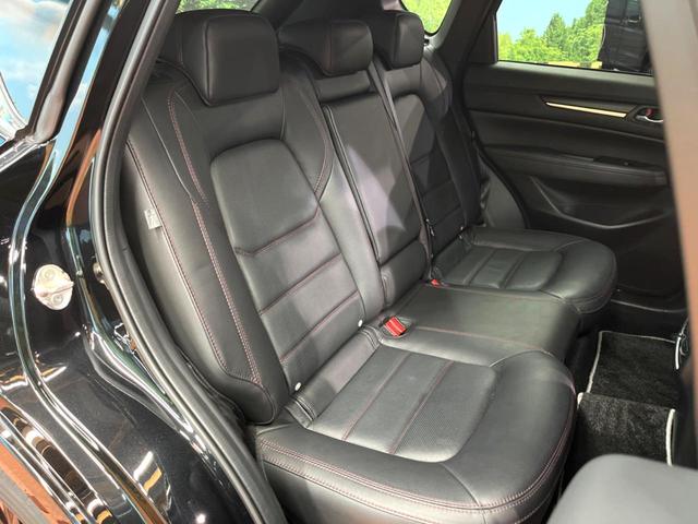 ＣＸ－５ ＸＤ　スポーツアピアランス　禁煙　サンルーフ　ＢＯＳＥサウンド　純正１０型ナビ　全周囲カメラ　ブラインドスポットモニター　レーダークルーズ　電動リアゲート　黒革　シートヒーター　ＬＥＤヘッド　純正１９インチアルミ　ＥＴＣ（13枚目）