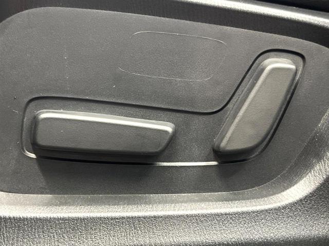 ＣＸ－５ ＸＤ　スポーツアピアランス　禁煙　サンルーフ　ＢＯＳＥサウンド　純正１０型ナビ　全周囲カメラ　ブラインドスポットモニター　レーダークルーズ　電動リアゲート　黒革　シートヒーター　ＬＥＤヘッド　純正１９インチアルミ　ＥＴＣ（26枚目）