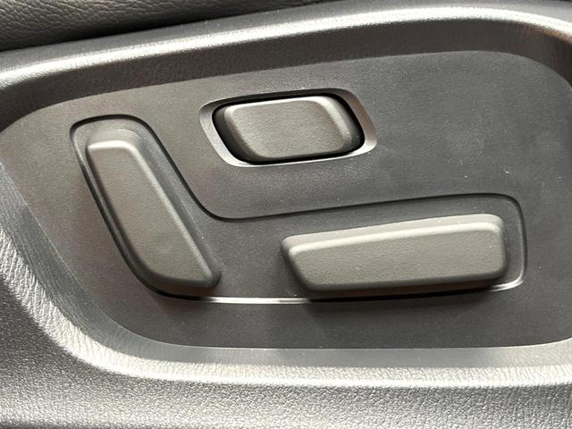 ＣＸ－５ ＸＤ　スポーツアピアランス　禁煙　サンルーフ　ＢＯＳＥサウンド　純正１０型ナビ　全周囲カメラ　ブラインドスポットモニター　レーダークルーズ　電動リアゲート　黒革　シートヒーター　ＬＥＤヘッド　純正１９インチアルミ　ＥＴＣ（35枚目）