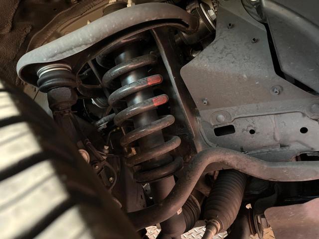 ランドクルーザープラド ＴＸ　Ｌパッケージ　マットブラックエディション　禁煙　７人　サンルーフ　ＢＩＧ－Ｘ１１型ナビ　バックカメラ　レーダークルーズ　ベージュ革　シートベンチレーション　ＬＥＤヘッド　オートハイビーム　純正１８インチアルミ　ルーフレール　ＥＴＣ（21枚目）