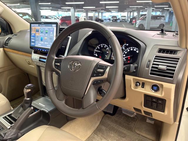 ランドクルーザープラド ＴＸ　Ｌパッケージ　マットブラックエディション　禁煙　７人　サンルーフ　ＢＩＧ－Ｘ１１型ナビ　バックカメラ　レーダークルーズ　ベージュ革　シートベンチレーション　ＬＥＤヘッド　オートハイビーム　純正１８インチアルミ　ルーフレール　ＥＴＣ（23枚目）