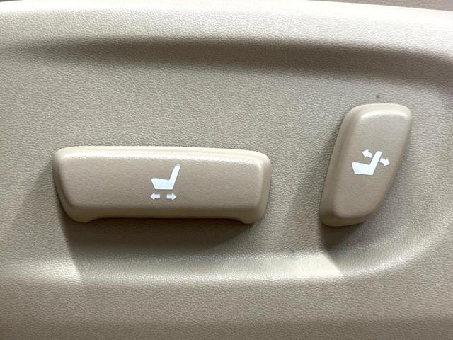 ランドクルーザープラド ＴＸ　Ｌパッケージ　マットブラックエディション　禁煙　７人　サンルーフ　ＢＩＧ－Ｘ１１型ナビ　バックカメラ　レーダークルーズ　ベージュ革　シートベンチレーション　ＬＥＤヘッド　オートハイビーム　純正１８インチアルミ　ルーフレール　ＥＴＣ（27枚目）