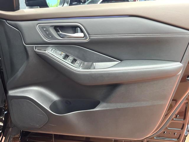 エクストレイル G e-4ORCE 4WD 禁煙 純正12型ナビ 全周囲カメラ プロパイロット 後方車両検知 デジタルミラー 電動リアゲート シートヒーター パワーシート LEDヘッド クリアランスソナー 純正19インチアルミ ETC(31枚目)