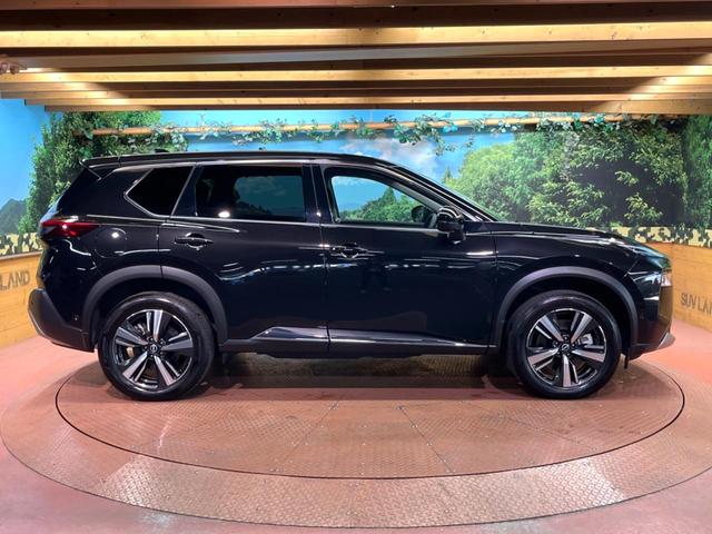 エクストレイル G e-4ORCE 4WD 禁煙 純正12型ナビ 全周囲カメラ プロパイロット 後方車両検知 デジタルミラー 電動リアゲート シートヒーター パワーシート LEDヘッド クリアランスソナー 純正19インチアルミ ETC(59枚目)