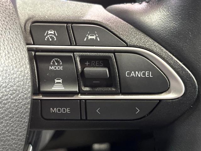 ヴォクシー ハイブリッドS-Z 禁煙 GRエアロ 快適利便パック フリップダウン 純正10型ナビ バックカメラ ブラインドスポットモニター レーダークルーズ 電動リアゲート 三眼LEDヘッド オートハイビーム 両側電動ドア ETC(8枚目)