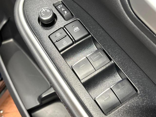 ヴォクシー ハイブリッドS-Z 禁煙 GRエアロ 快適利便パック フリップダウン 純正10型ナビ バックカメラ ブラインドスポットモニター レーダークルーズ 電動リアゲート 三眼LEDヘッド オートハイビーム 両側電動ドア ETC(32枚目)