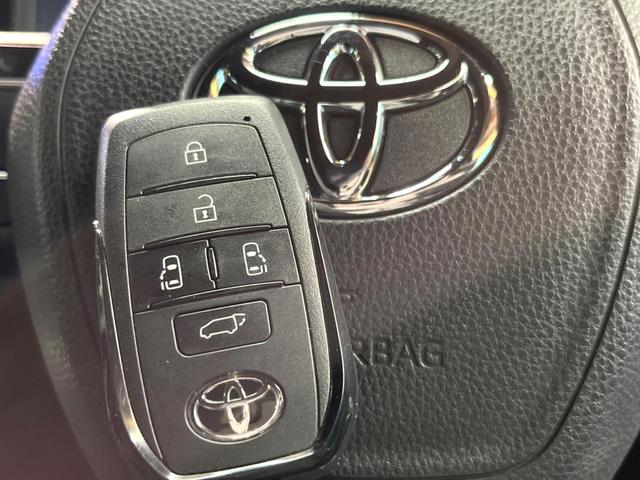 ヴォクシー ハイブリッドS-Z 禁煙 GRエアロ 快適利便パック フリップダウン 純正10型ナビ バックカメラ ブラインドスポットモニター レーダークルーズ 電動リアゲート 三眼LEDヘッド オートハイビーム 両側電動ドア ETC(39枚目)