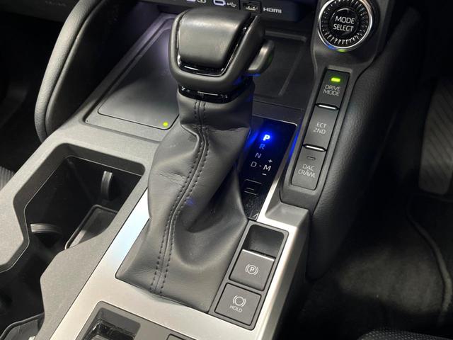 ランドクルーザー２５０ ＶＸ　禁煙　サンルーフ　純正１２型ディスプレイ　全周囲カメラ　ブラインドスポットモニター　レーダークルーズ　デジタルミラー　電動リアゲート　黒革　パワーシート　シートベンチレーション　丸目ＬＥＤ　ＥＴＣ（54枚目）