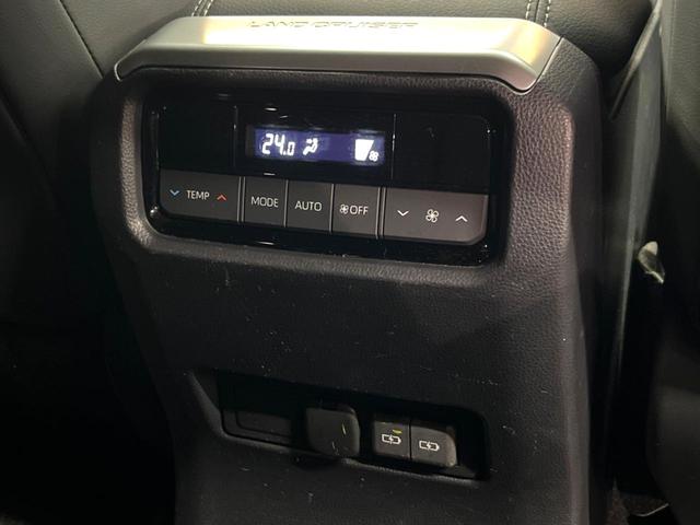 ランドクルーザー２５０ ＶＸ　禁煙　サンルーフ　純正１２型ディスプレイ　全周囲カメラ　ブラインドスポットモニター　レーダークルーズ　デジタルミラー　電動リアゲート　黒革　パワーシート　シートベンチレーション　丸目ＬＥＤ　ＥＴＣ（68枚目）