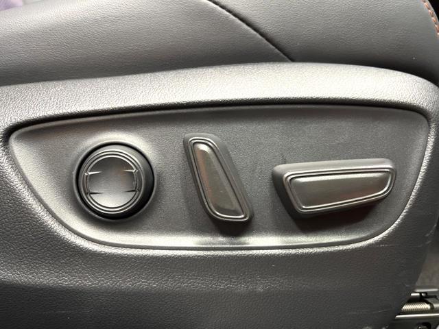 ＲＡＶ４ アドベンチャー　禁煙　純正１０型ナビフルセグＴＶ　バックカメラ　ブラインドスポットモニター　レーダークルーズ　ＬＥＤヘッド　オートハイビーム　メモリーシート　シートベンチレーション　純正１９インチアルミ　ＥＴＣ（34枚目）