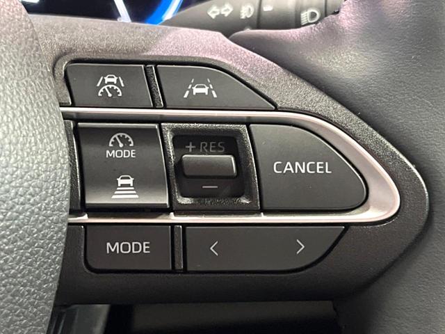 ノア ハイブリッドＳ－Ｚ　禁煙　モデリスタエアロ　快適利便パック　フリップダウン　純正１０型ナビ　全周囲カメラ　ブラインドスポットモニター　レーダークルーズ　デジタルミラー　電動リアゲート　両側電動ドア　三眼ＬＥＤヘッド（8枚目）