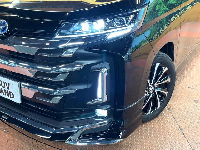 ノア ハイブリッドＳ－Ｚ　禁煙　モデリスタエアロ　快適利便パック　フリップダウン　純正１０型ナビ　全周囲カメラ　ブラインドスポットモニター　レーダークルーズ　デジタルミラー　電動リアゲート　両側電動ドア　三眼ＬＥＤヘッド（15枚目）