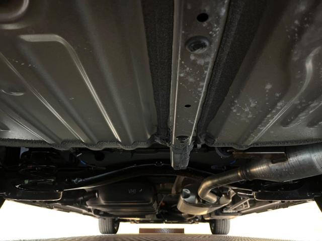 ノア ハイブリッドＳ－Ｚ　禁煙　モデリスタエアロ　快適利便パック　フリップダウン　純正１０型ナビ　全周囲カメラ　ブラインドスポットモニター　レーダークルーズ　デジタルミラー　電動リアゲート　両側電動ドア　三眼ＬＥＤヘッド（20枚目）