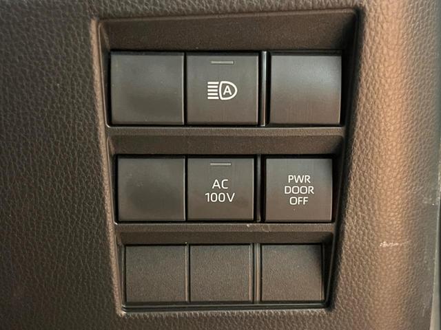 ノア ハイブリッドＳ－Ｚ　禁煙　モデリスタエアロ　快適利便パック　フリップダウン　純正１０型ナビ　全周囲カメラ　ブラインドスポットモニター　レーダークルーズ　デジタルミラー　電動リアゲート　両側電動ドア　三眼ＬＥＤヘッド（35枚目）