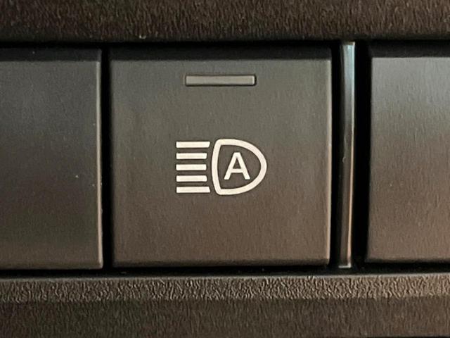 ノア ハイブリッドＳ－Ｚ　禁煙　モデリスタエアロ　快適利便パック　フリップダウン　純正１０型ナビ　全周囲カメラ　ブラインドスポットモニター　レーダークルーズ　デジタルミラー　電動リアゲート　両側電動ドア　三眼ＬＥＤヘッド（36枚目）