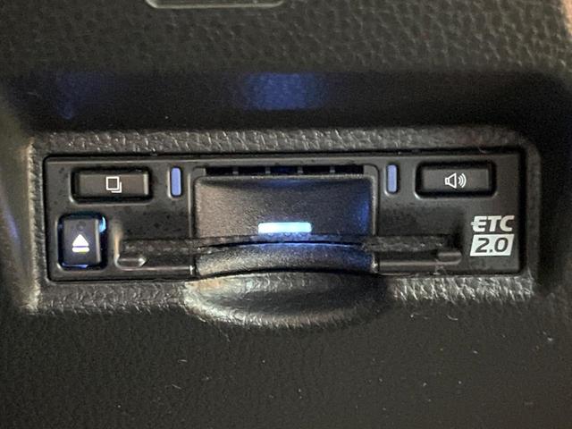 ノア ハイブリッドＳ－Ｚ　禁煙　モデリスタエアロ　快適利便パック　フリップダウン　純正１０型ナビ　全周囲カメラ　ブラインドスポットモニター　レーダークルーズ　デジタルミラー　電動リアゲート　両側電動ドア　三眼ＬＥＤヘッド（54枚目）