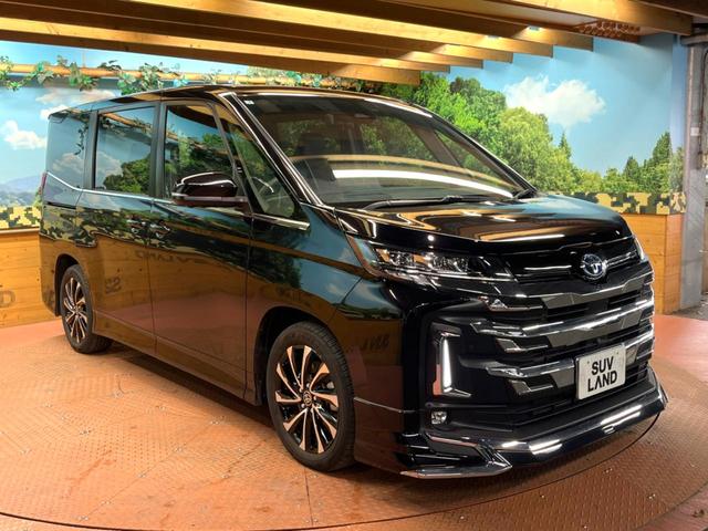 ノア ハイブリッドＳ－Ｚ　禁煙　モデリスタエアロ　快適利便パック　フリップダウン　純正１０型ナビ　全周囲カメラ　ブラインドスポットモニター　レーダークルーズ　デジタルミラー　電動リアゲート　両側電動ドア　三眼ＬＥＤヘッド（57枚目）