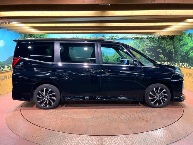 ノア ハイブリッドＳ－Ｚ　禁煙　モデリスタエアロ　快適利便パック　フリップダウン　純正１０型ナビ　全周囲カメラ　ブラインドスポットモニター　レーダークルーズ　デジタルミラー　電動リアゲート　両側電動ドア　三眼ＬＥＤヘッド（58枚目）