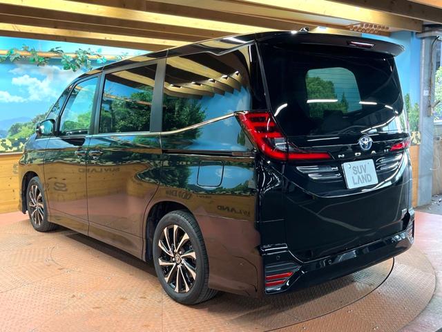 ノア ハイブリッドＳ－Ｚ　禁煙　モデリスタエアロ　快適利便パック　フリップダウン　純正１０型ナビ　全周囲カメラ　ブラインドスポットモニター　レーダークルーズ　デジタルミラー　電動リアゲート　両側電動ドア　三眼ＬＥＤヘッド（60枚目）