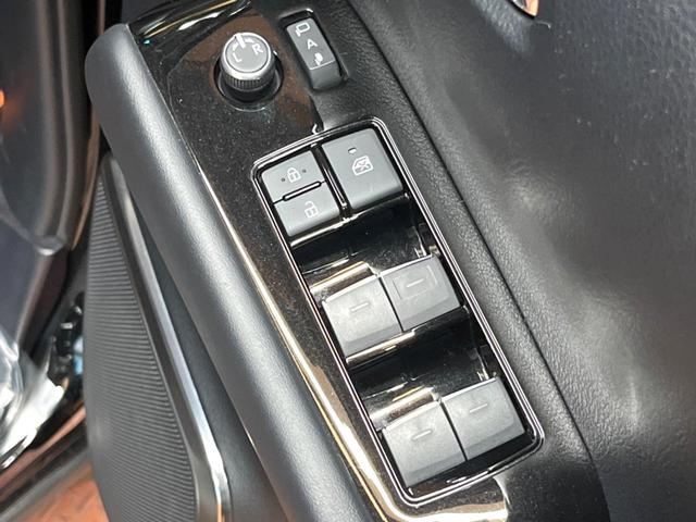 アルファード ２．５Ｓ　Ｃパッケージ　禁煙　フリップダウン　純正９型ナビフルセグＴＶ　ＤＶＤ再生　バックカメラ　ブラインドスポットモニター　レーダークルーズ　デジタルミラー　メモリーシート　シートベンチレーション　三眼ＬＥＤヘッド　ＥＴＣ（34枚目）