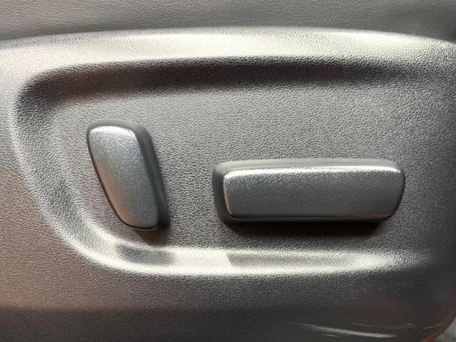 アルファード ２．５Ｓ　Ｃパッケージ　禁煙　フリップダウン　純正９型ナビフルセグＴＶ　ＤＶＤ再生　バックカメラ　ブラインドスポットモニター　レーダークルーズ　デジタルミラー　メモリーシート　シートベンチレーション　三眼ＬＥＤヘッド　ＥＴＣ（36枚目）