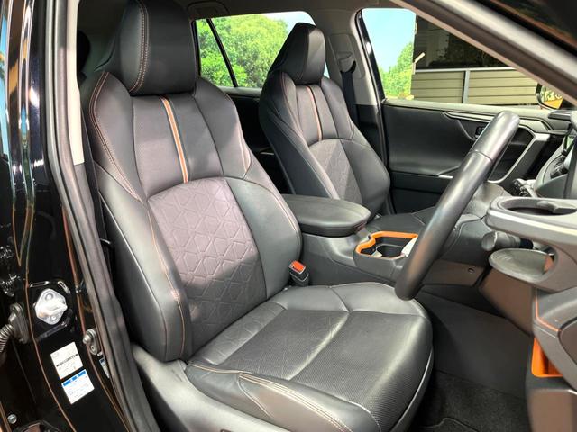 ＲＡＶ４ アドベンチャー　禁煙　純正９型ナビ　バックカメラ　ブラインドスポットモニター　レーダークルーズ　電動リアゲート　パワーシート　シートベンチレーション　ＬＥＤヘッド　オートハイビーム　純正１９インチアルミ　ＥＴＣ（10枚目）