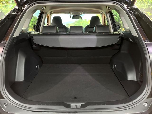 ＲＡＶ４ アドベンチャー　禁煙　純正９型ナビ　バックカメラ　ブラインドスポットモニター　レーダークルーズ　電動リアゲート　パワーシート　シートベンチレーション　ＬＥＤヘッド　オートハイビーム　純正１９インチアルミ　ＥＴＣ（12枚目）