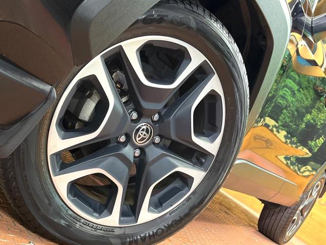 ＲＡＶ４ アドベンチャー　禁煙　純正９型ナビ　バックカメラ　ブラインドスポットモニター　レーダークルーズ　電動リアゲート　パワーシート　シートベンチレーション　ＬＥＤヘッド　オートハイビーム　純正１９インチアルミ　ＥＴＣ（14枚目）
